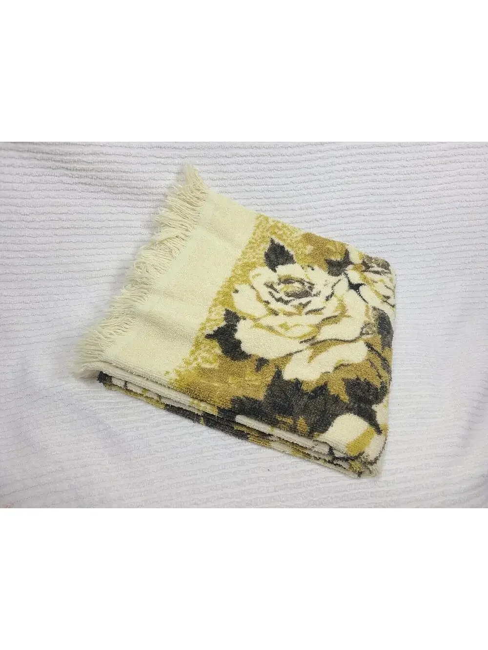 Vtg 70s Cannon Bath Towel Yellow Roses 100% Cotton Brown Tan Retro Rare Bathroom